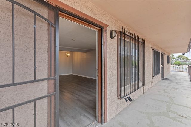 555 South Royal Crest Circle 9, Las Vegas, NV 89169