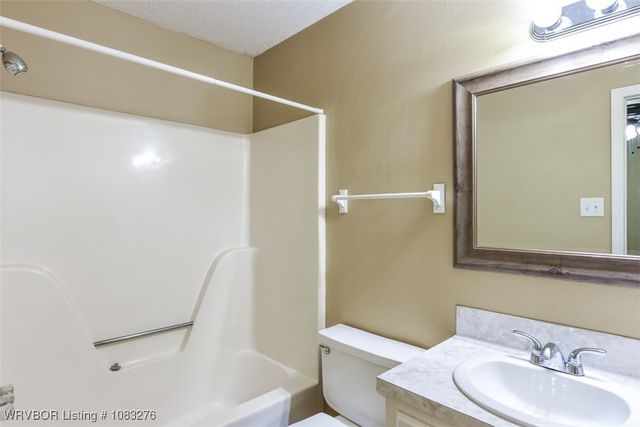 910 James Street, Roland, OK 74954