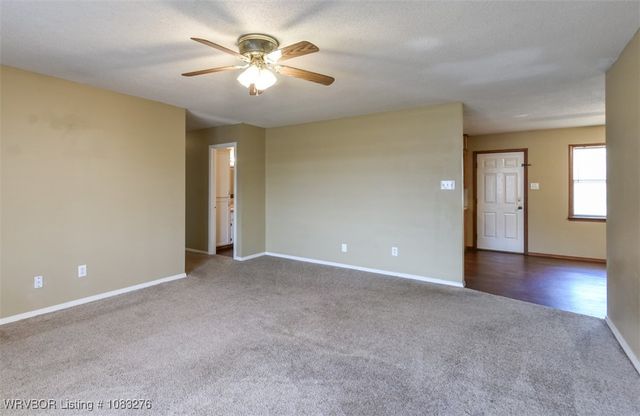 910 James Street, Roland, OK 74954