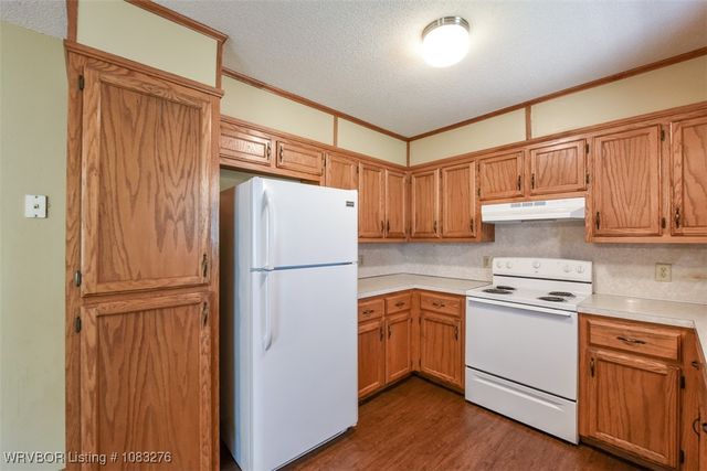 910 James Street, Roland, OK 74954