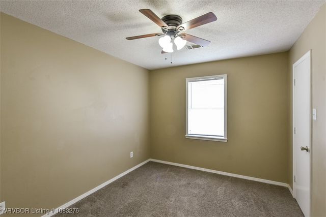 910 James Street, Roland, OK 74954