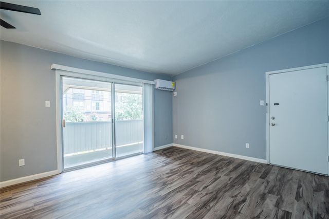 2627 Douglas Avenue, Dallas, TX 75219