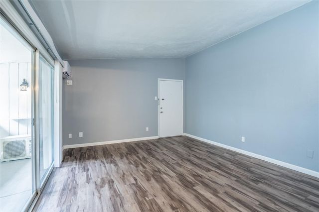 2627 Douglas Avenue, Dallas, TX 75219