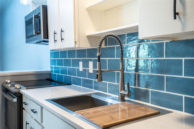 2627 Douglas Avenue, Dallas, TX 75219