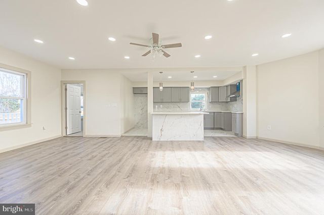 2653 S MAIN RD, Vineland, NJ 08360