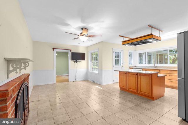 5949 PARTLOW RD, Spotsylvania, VA 22551