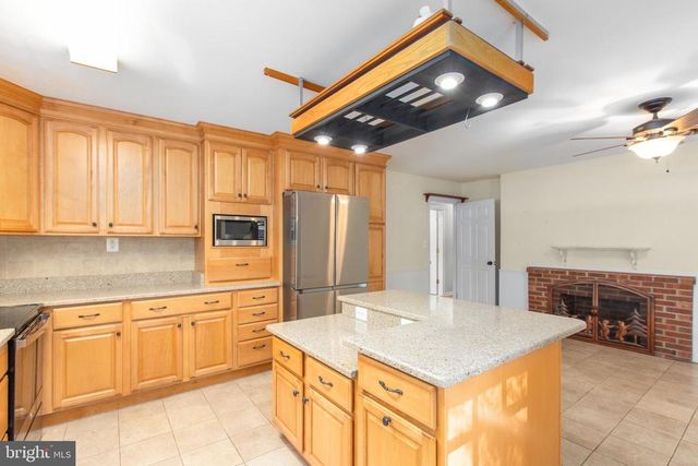 5949 PARTLOW RD, Spotsylvania, VA 22551