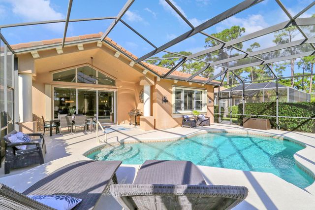 9005 Houndslake Court, Port St Lucie, FL 34986