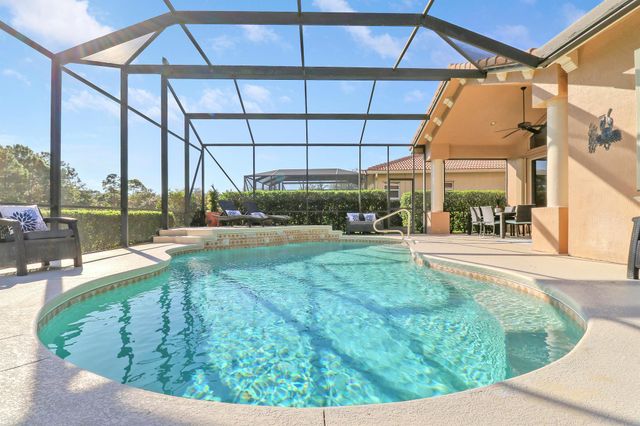 9005 Houndslake Court, Port St Lucie, FL 34986