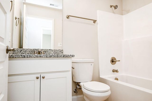 123 Lindon Street, Benton, TN 37307