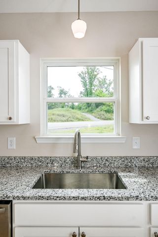 123 Lindon Street, Benton, TN 37307