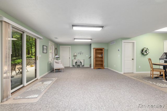 8160 Oakview Ridge Drive, Rockford, MI 49341