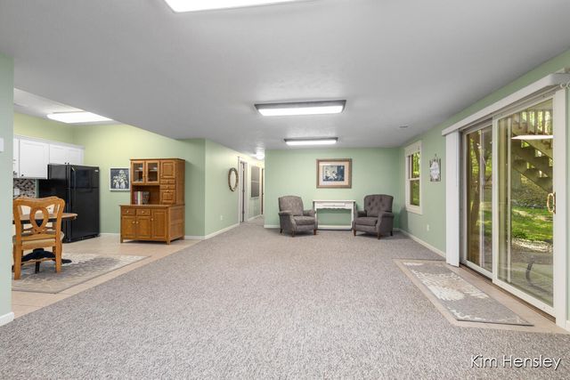 8160 Oakview Ridge Drive, Rockford, MI 49341