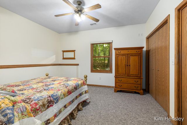 8160 Oakview Ridge Drive, Rockford, MI 49341
