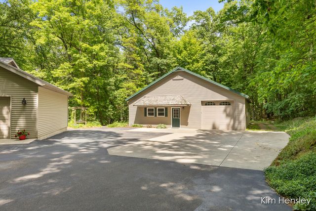 8160 Oakview Ridge Drive, Rockford, MI 49341