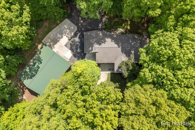 8160 Oakview Ridge Drive, Rockford, MI 49341