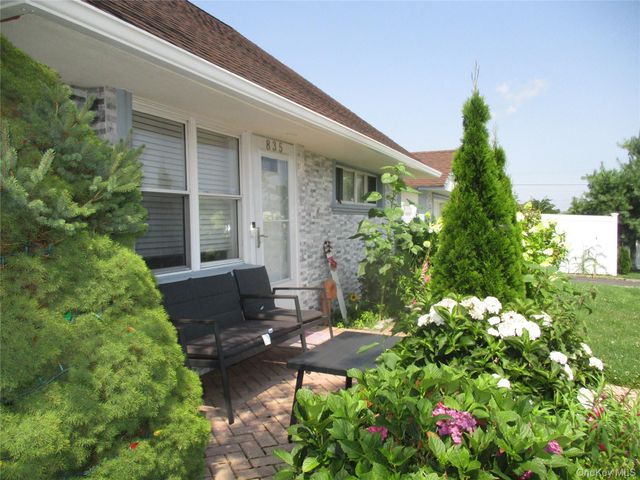 835 Washington Avenue, Westbury, NY 11590