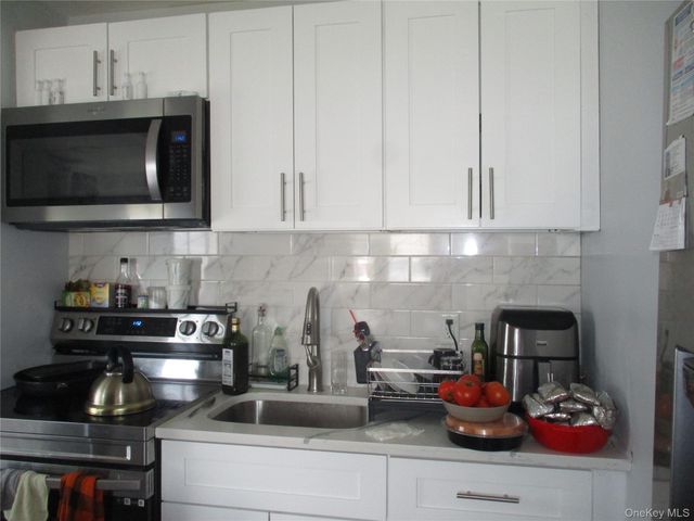835 Washington Avenue, Westbury, NY 11590