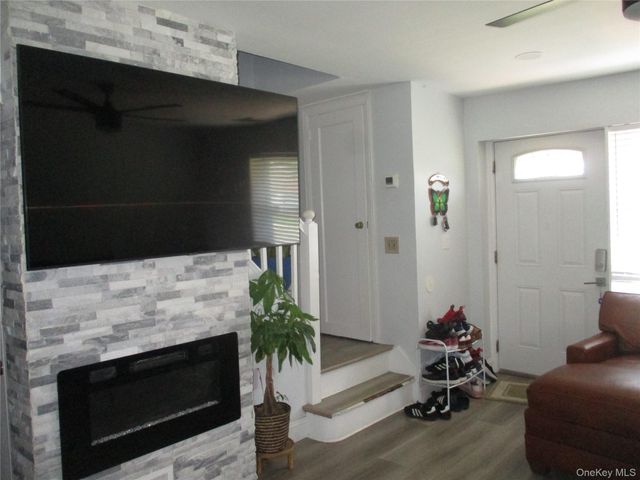 835 Washington Avenue, Westbury, NY 11590