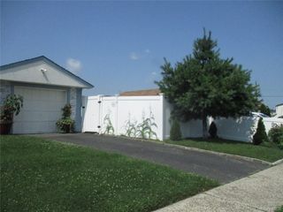 835 Washington Avenue, Westbury, NY 11590