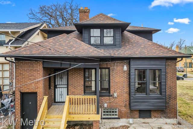 712 Chalmers Street, Detroit, MI 48215