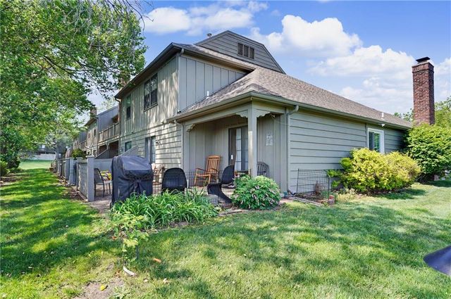 4217 Wimbledon Drive, Lawrence, KS 66047