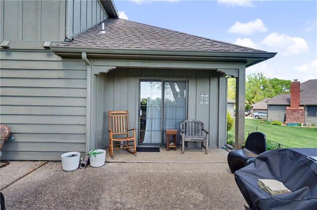 4217 Wimbledon Drive, Lawrence, KS 66047