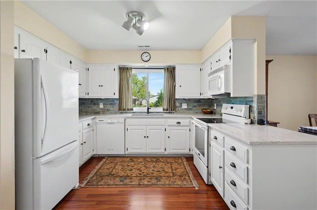 4217 Wimbledon Drive, Lawrence, KS 66047