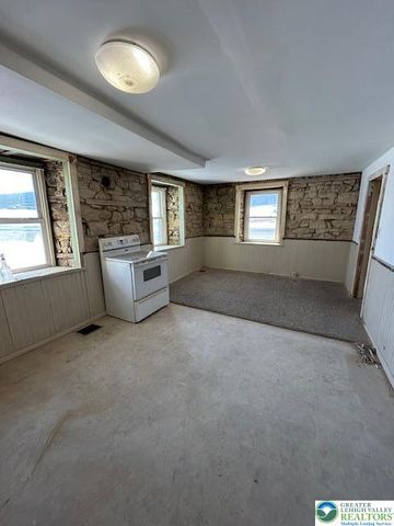 857 Penn Drive, West Penn Twp, PA 18252