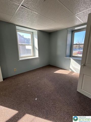 857 Penn Drive, West Penn Twp, PA 18252