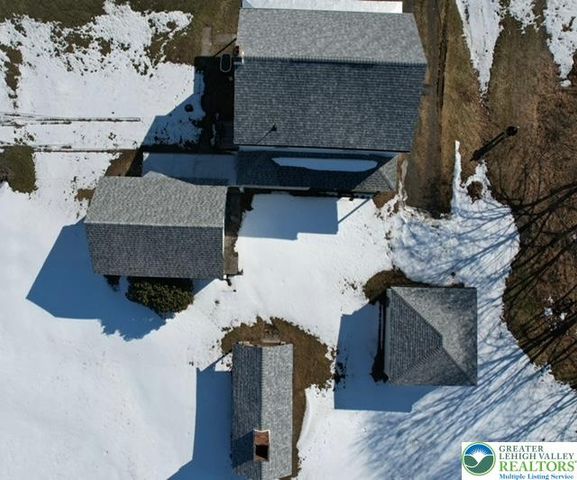 857 Penn Drive, West Penn Twp, PA 18252