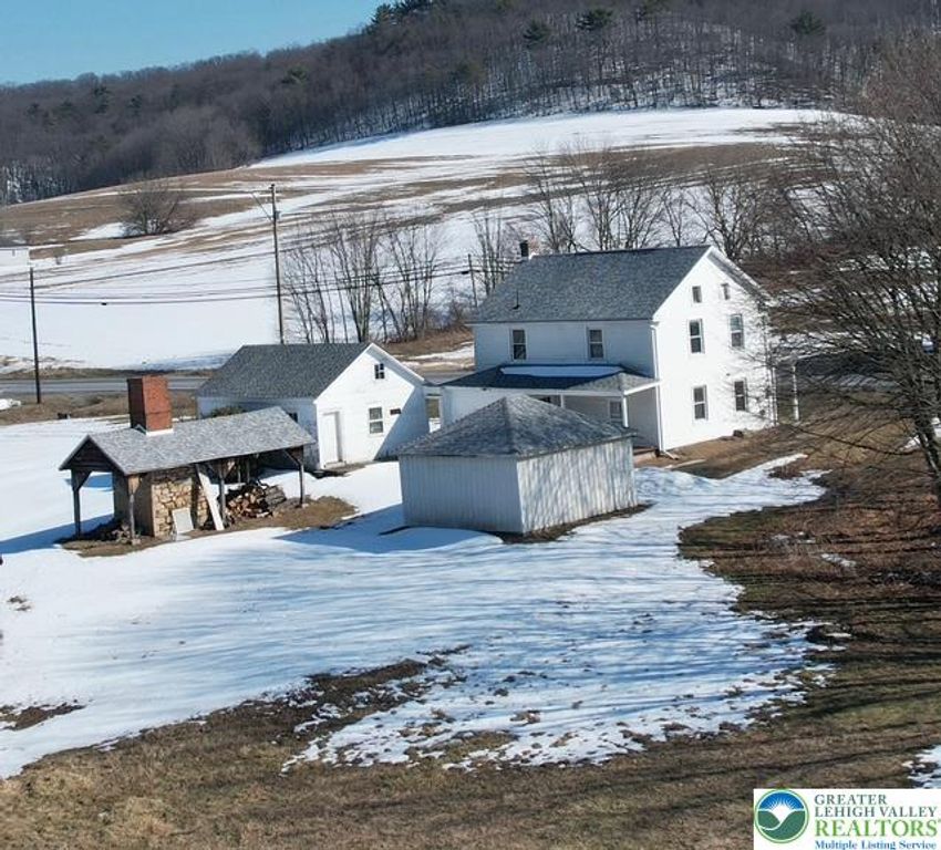 857 Penn Drive, West Penn Twp, PA 18252