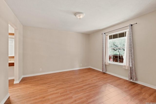 8085 OLD AUSTIN RD, Selma, TX 78154
