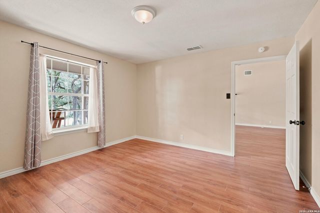 8085 OLD AUSTIN RD, Selma, TX 78154