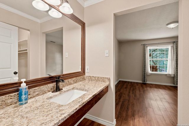 8085 OLD AUSTIN RD, Selma, TX 78154
