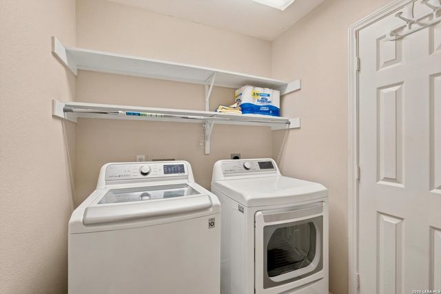 8085 OLD AUSTIN RD, Selma, TX 78154