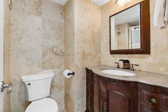4511 S Ocean Boulevard 106, Highland Beach, FL 33487