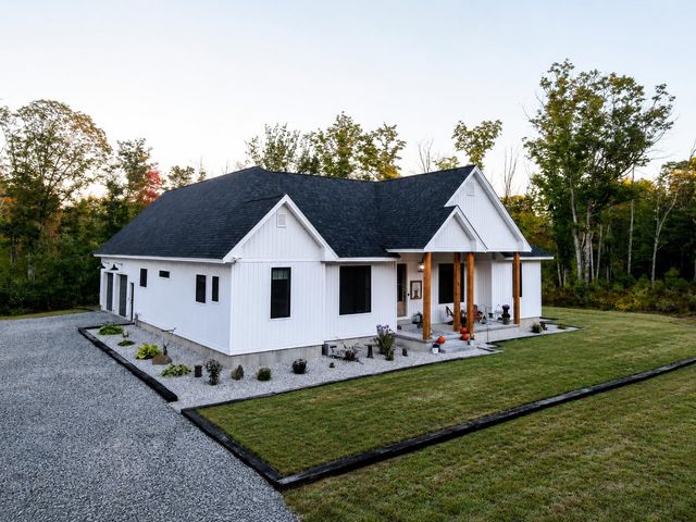 96 Ledgewood Lane, Brownfield, ME 04010