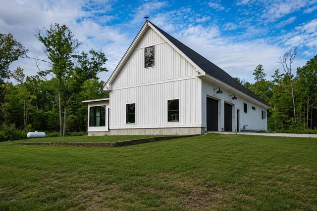 96 Ledgewood Lane, Brownfield, ME 04010