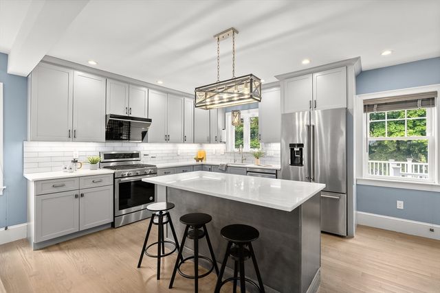 64 Overlook Rd, Arlington, MA 02474