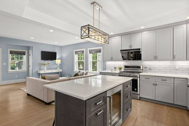 64 Overlook Rd, Arlington, MA 02474
