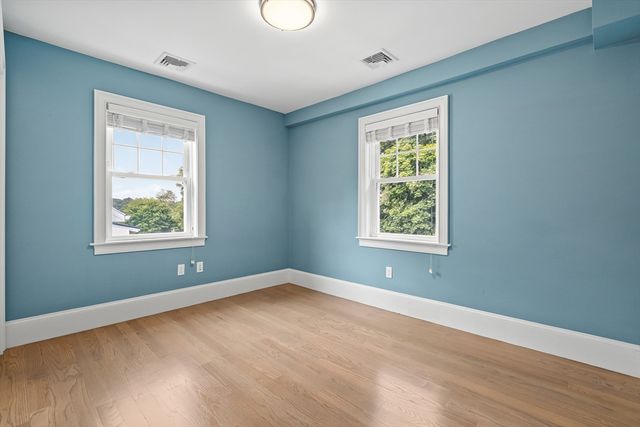 64 Overlook Rd, Arlington, MA 02474