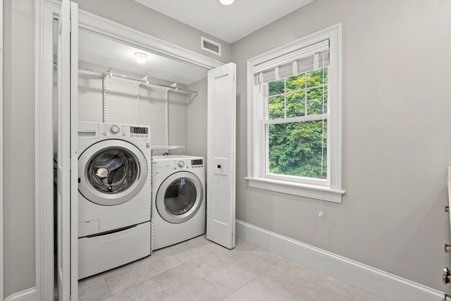 64 Overlook Rd, Arlington, MA 02474