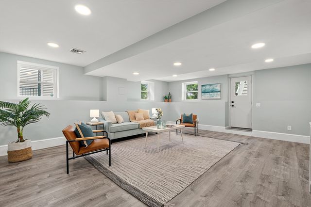 64 Overlook Rd, Arlington, MA 02474