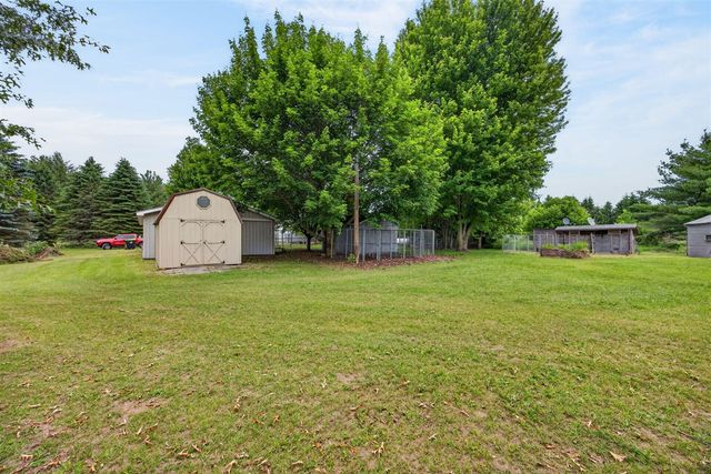6178 Meredith Grade Road, Harrison, MI 48625