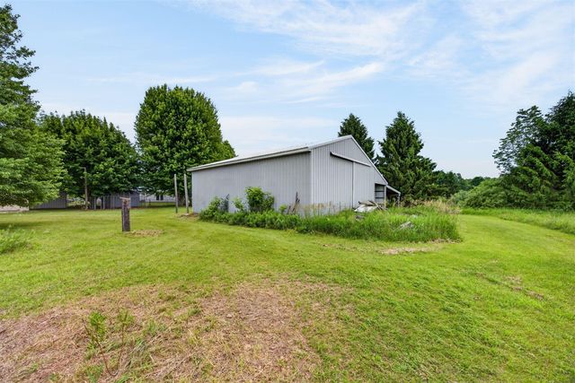 6178 Meredith Grade Road, Harrison, MI 48625