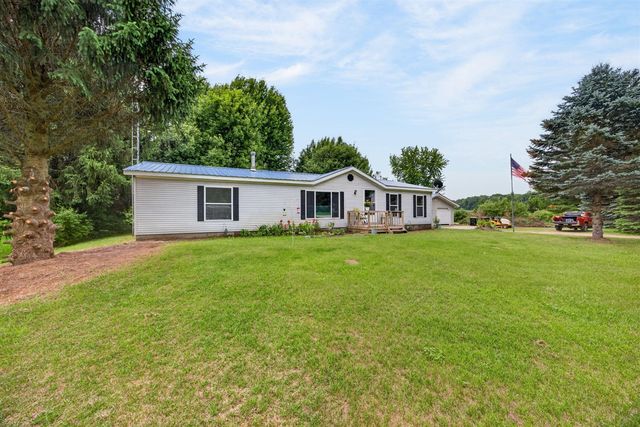 6178 Meredith Grade Road, Harrison, MI 48625