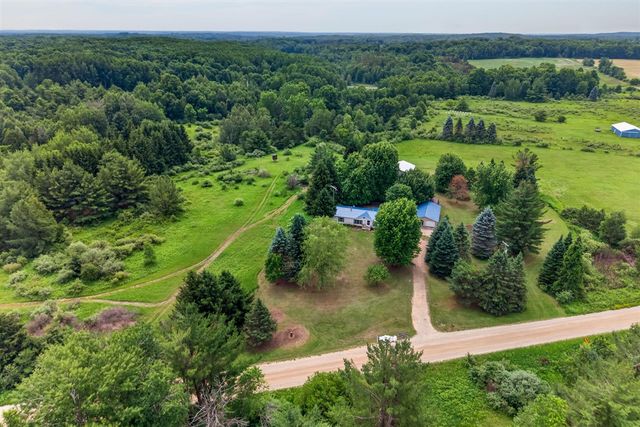 6178 Meredith Grade Road, Harrison, MI 48625