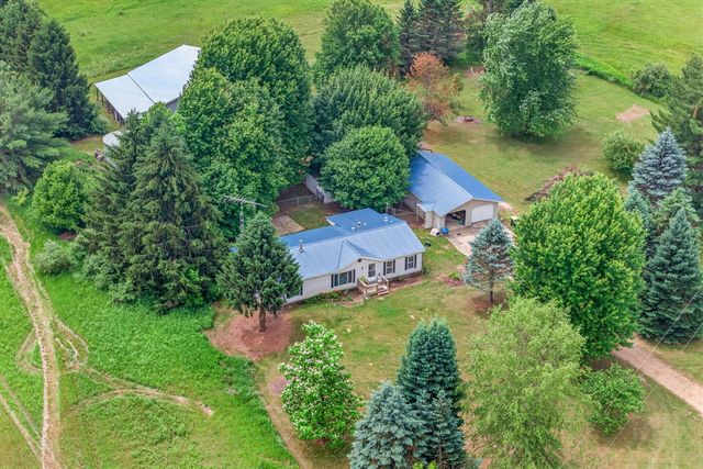 6178 Meredith Grade Road, Harrison, MI 48625
