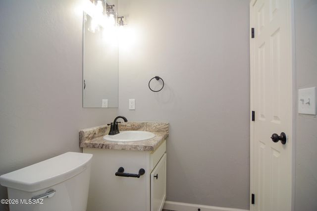 8381 S Marstellar Road, Tucson, AZ 85736